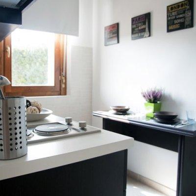 3C Hotel & Apartments Помеция Экстерьер фото